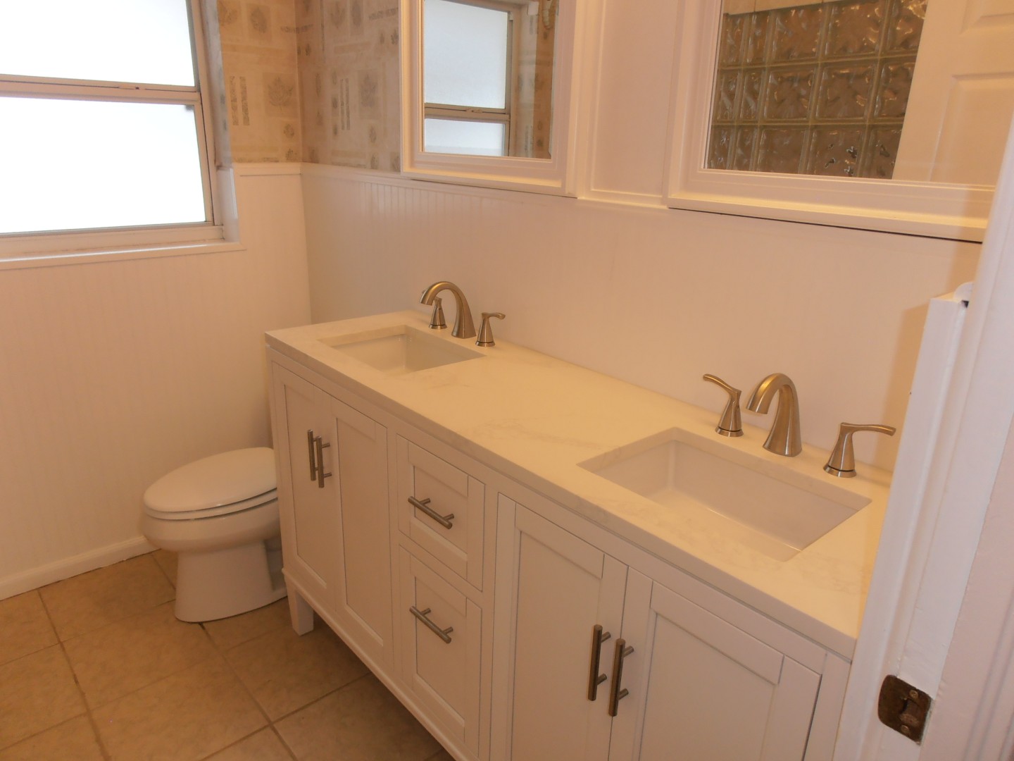 60 - guest bathroom